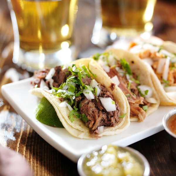 ¿Cuál es la mejor manera de hacer costillas a la barbacoa jugosas?